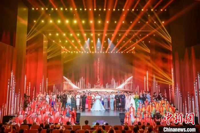 "与人民同行——文艺志愿服务助力区域协调发展原创作品文艺晚会"举办