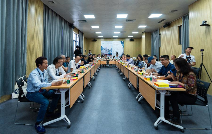 中山大学哲学系举办许鸿飞雕塑艺术与文化传播学术研讨会