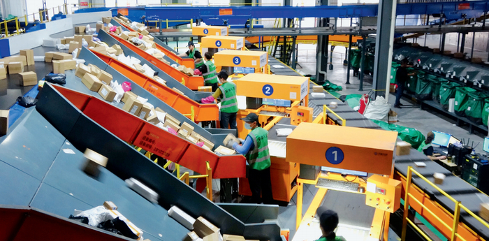 不仅是末端"搬运工",这里的快递加速进厂