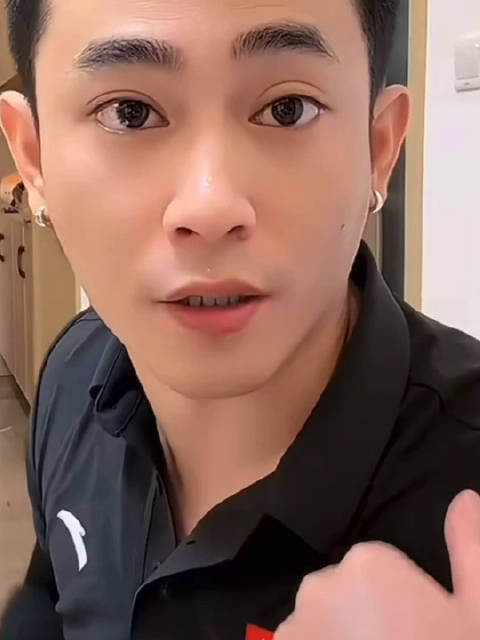 吴迪:大家觉得我在这边播不了都想说我两句,我不喜欢的人说我一句都不