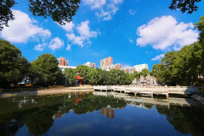 赣西科技职业学院欢迎您