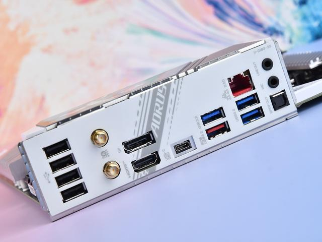 技嘉b760m新雕妹2.0图赏__财经头条