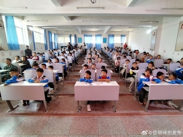 禄劝城乡生活垃圾分类宣传周主题活动暨云龙乡垃圾分类民族宣讲团少先