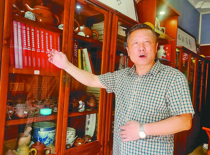 "半路出家"的修志专家