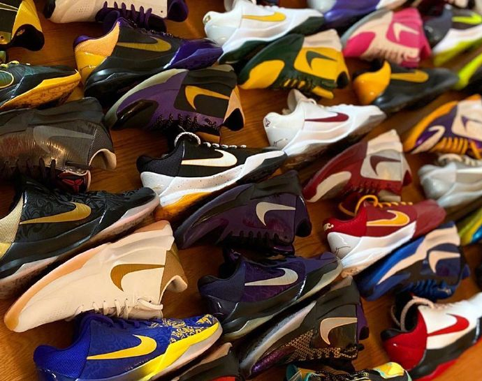 来自国外收藏家hyperdunks24的科比球鞋收藏