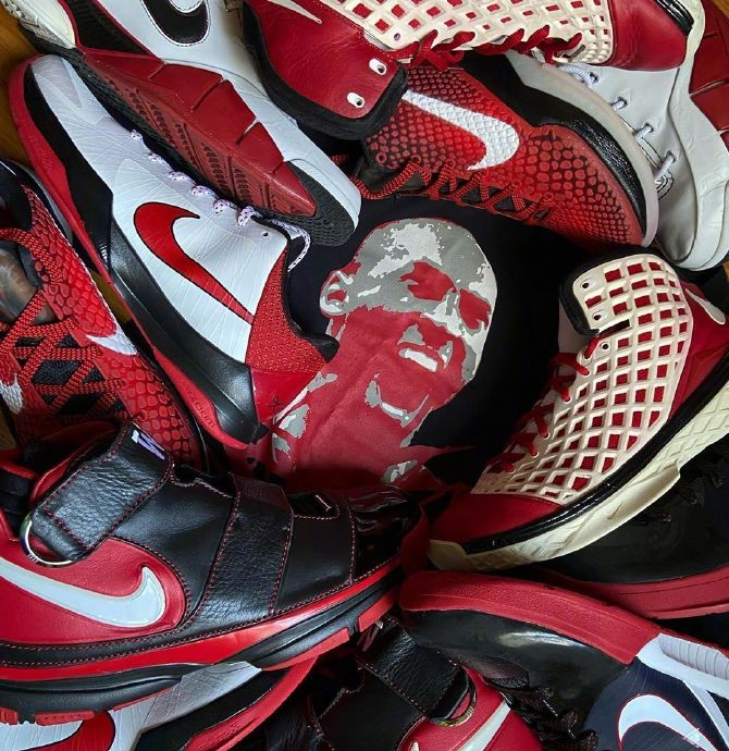 来自国外收藏家hyperdunks24的科比球鞋收藏