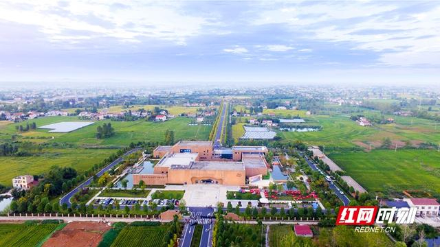 黄刚 文建美 海报设计 谭文平 常德报道近年来,城头山作为湖南省农耕