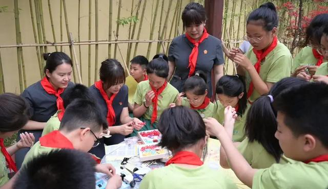 这个 " 六一 " 我们在法院不孤单!