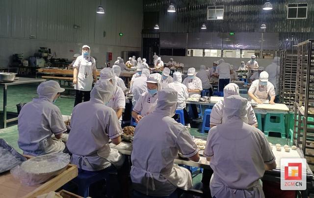 荣县本地食品企业全力备战端午节日市场