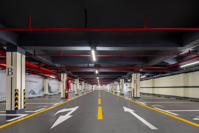 从地上"卷"到地下 万科在多城市提升停车库建设品质万科交付满意度97%