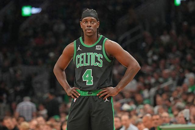 夏普:绿军想夺冠霍勒迪是最重要的球员 他肩负着防东契奇的重任