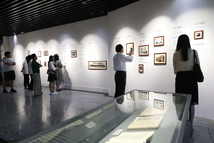 多件文献首次面世,纪念陆澹安诞辰130周年文献展开幕|艺术馆_新浪新闻