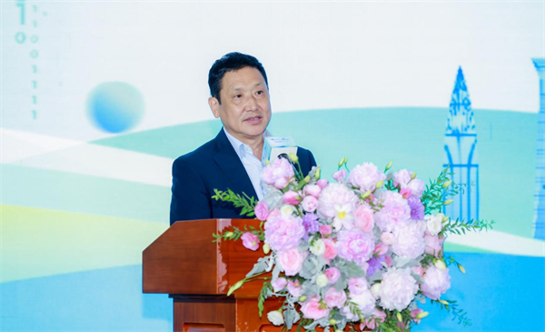 电子产业新质生产力大会暨"蓝点奖"颁奖盛典隆重举行