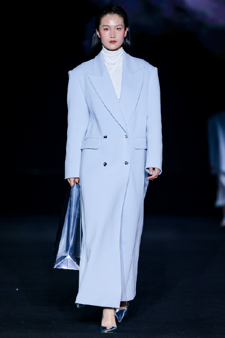 秀场色彩美学|冰河蓝06 在蓝色中加入大量灰和白