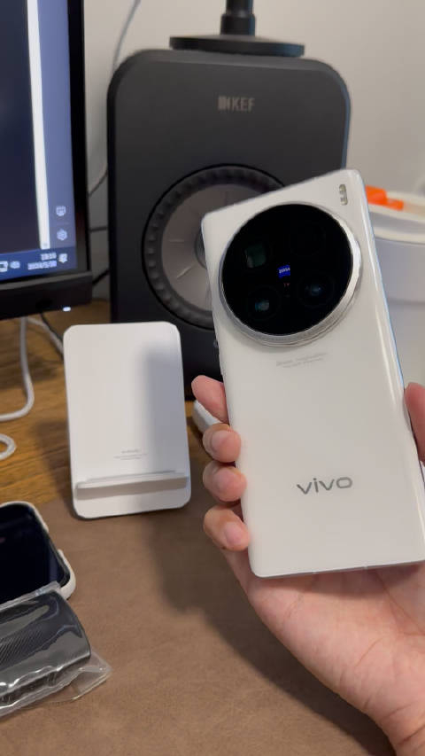 小米无线充电器搭配vivo x100 u的尴尬