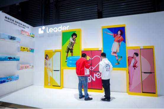 以明亮柔和的色彩输出轻松愉悦的情绪价值