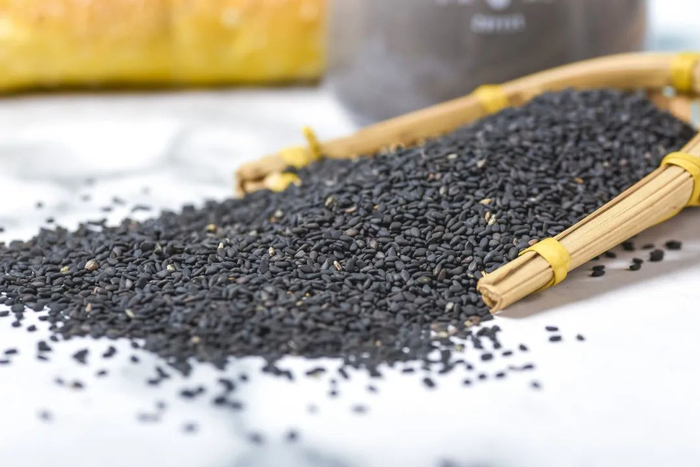 它被称为"补肾高手",补肾气,乌头发,通肠道,每天吃一点,头发黑,睡得香