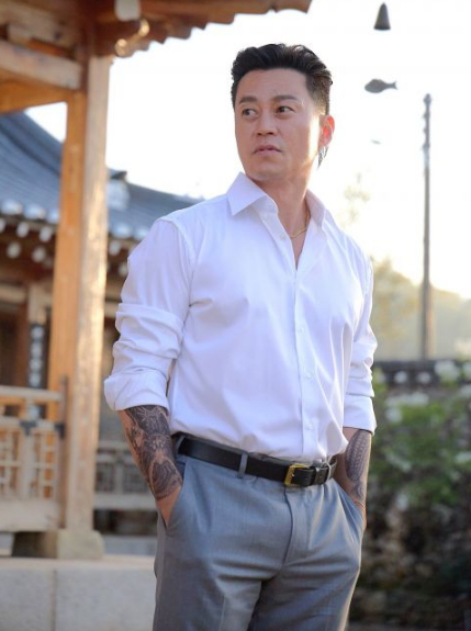 李瑞镇附身尹灿荣,和golden child奉宰铉展开奇妙友谊!
