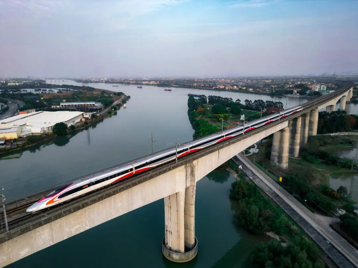 6月15日起,张家界直达香港高铁列车来了!