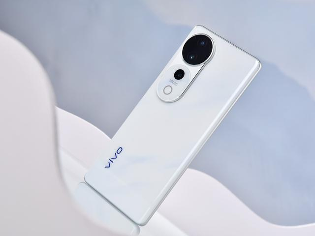 相差800元,一文看懂vivo s19系列怎么选