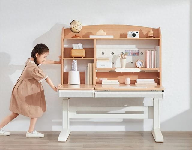 护童:陪伴孩子成长的守护者|护童学习桌|儿童学习桌椅