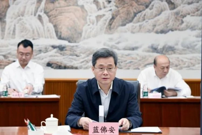 财政部党组成员,驻部纪检监察组负责同志,部机关各司局,在京部属单位