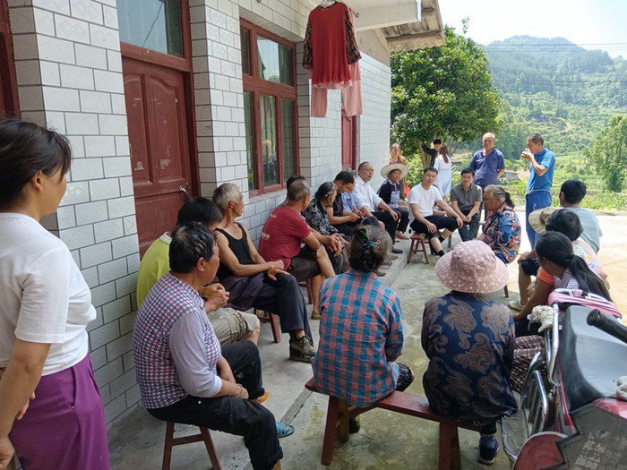 开阳县花梨镇:整治环境促"蝶变" 宜居村庄绽新颜