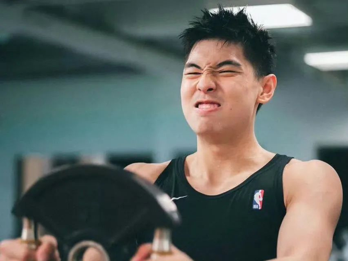 5队邀约!中国小将正在登陆nba!他也宣布参选!|nba|中国小将|崔永元_新