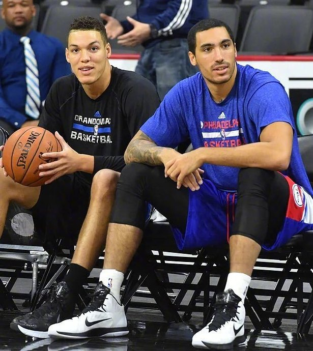 阿隆-戈登的哥哥德鲁-戈登因车祸去世