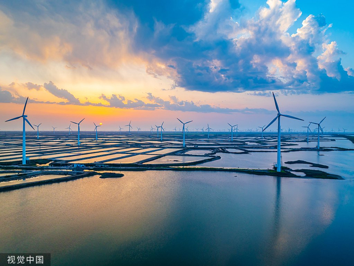 盐城风力发电场。图片来源：视觉中国
