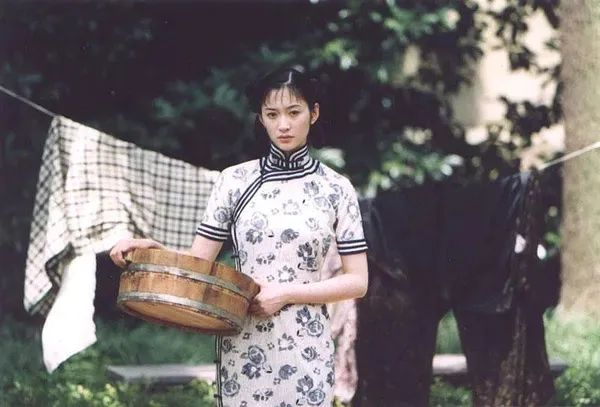 48岁,她轻而易举美上热搜!