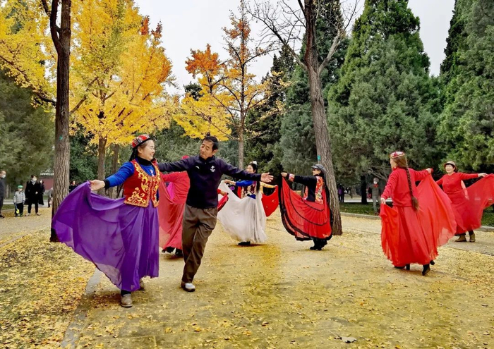 记者观察 | 当银发族与网络"碰撞"之后