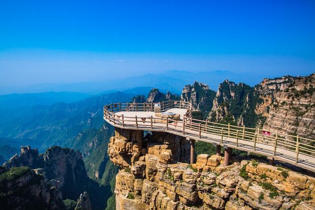 涞源白石山景区的简介图片