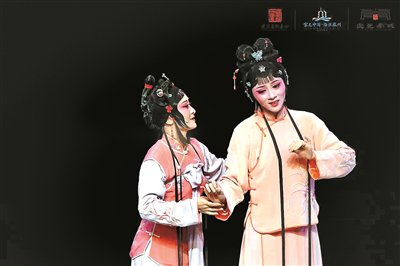 张向红曾经辉煌的泉州市舶司如今已是寻常巷陌,沿着指示牌曲曲折折