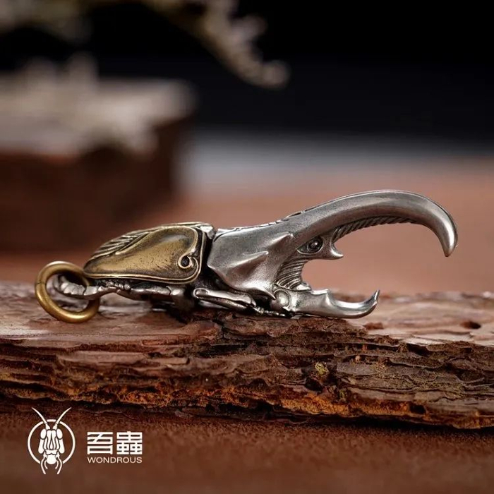 兄弟别走,这有好物于是,便派人给李煜送来了牵机药,这药是古代帝王要