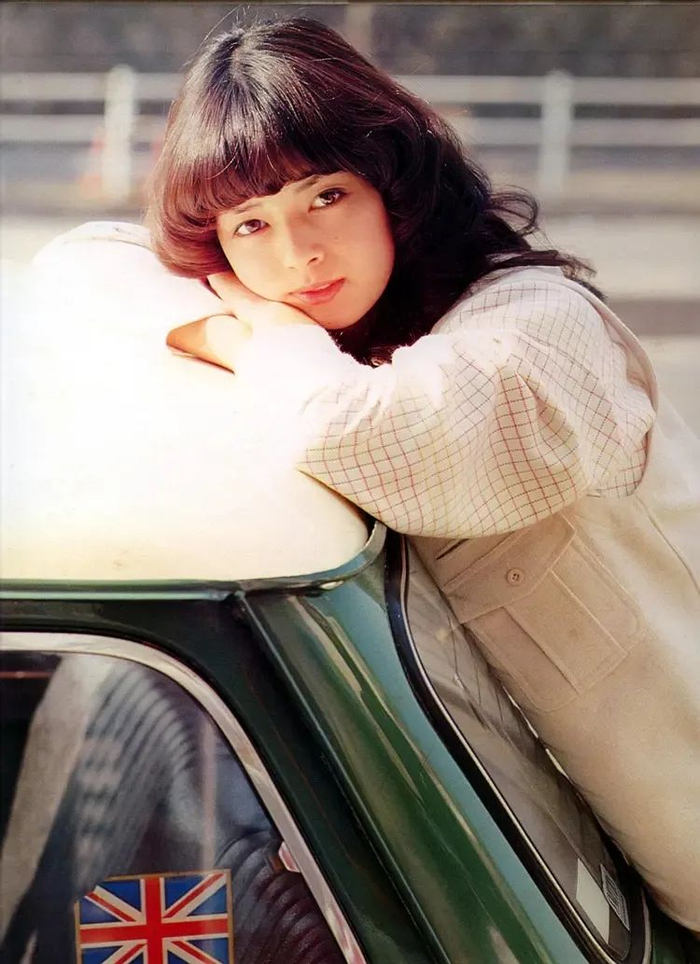 她曾是昭和时代的顶级美人儿,美貌惊为天人!65岁至今未婚,优雅爆棚