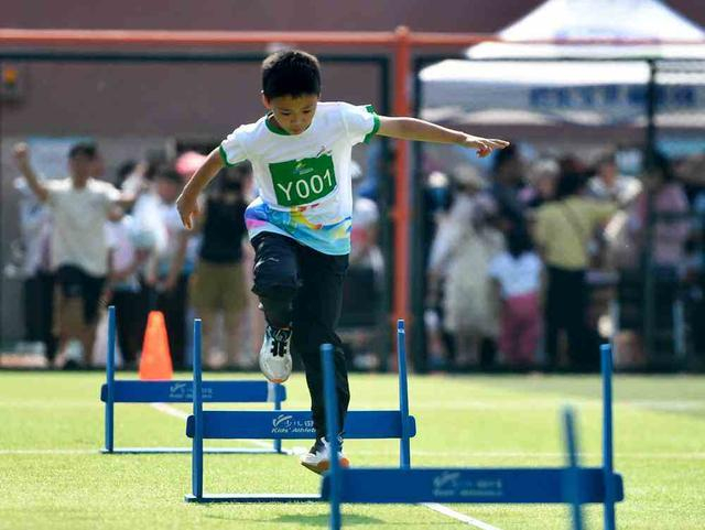 图集|2024郑州首届少儿趣味运动会开赛