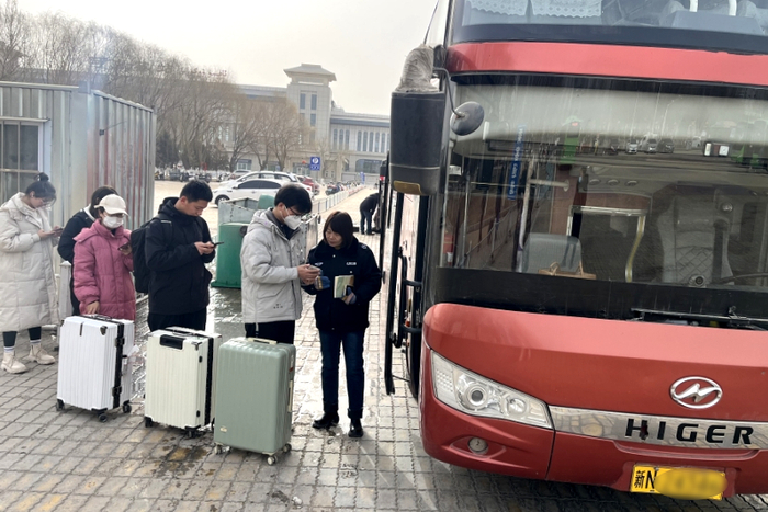 定制客运03落地阿克苏怎么去县(市),去景区?