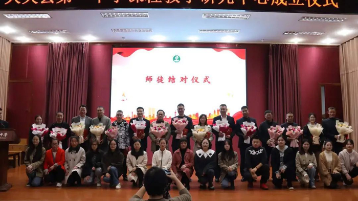 "让孩子在家门口上好学"成为闵行这些教育人的重要目标丨一家亲