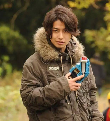 武田航平在《假面骑士Build》中出演的猿渡一海