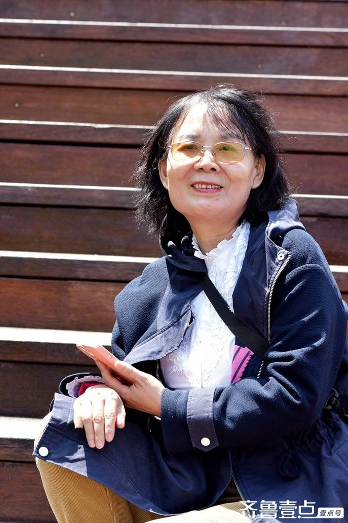 从阿勒泰小卖部说起/乡下的三表哥