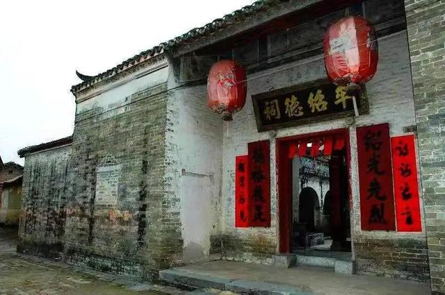 玉林市玉州区城北街道高山村,是一个拥有近600年历史文化的古村庄,素
