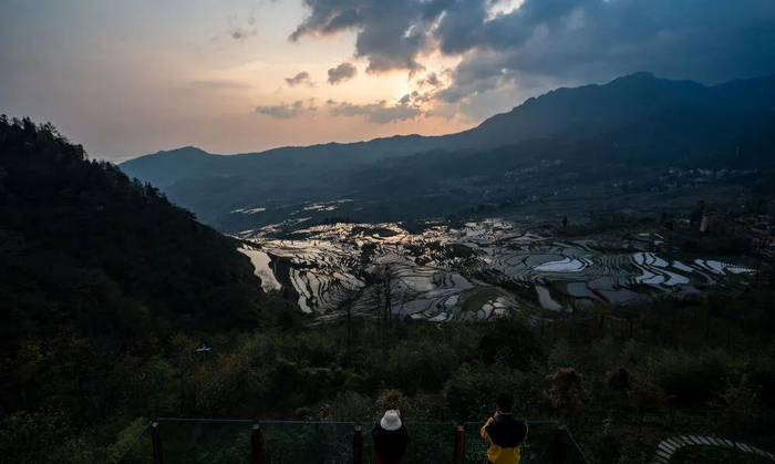 "曼行国道"边疆行:创新形式记录云南边疆新风貌