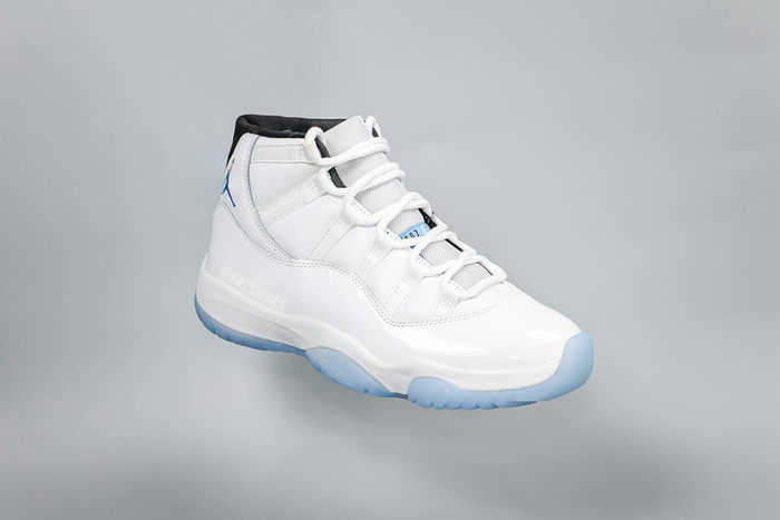传奇蓝 aj11 最新实物来了!