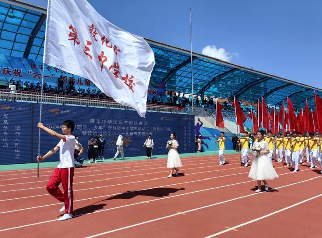 吧61少年吉林省中小学生运动会(敦化市分站)在敦化市第一中学开赛