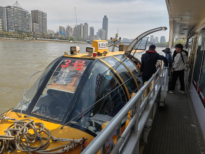 兰州水上巴士助力中高考