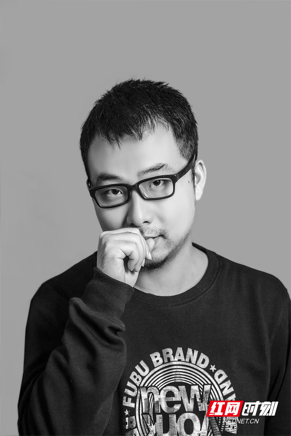 鸿扬设计师合伙人丨荣毅:兼具理性与感性,带着思考走进客户心里