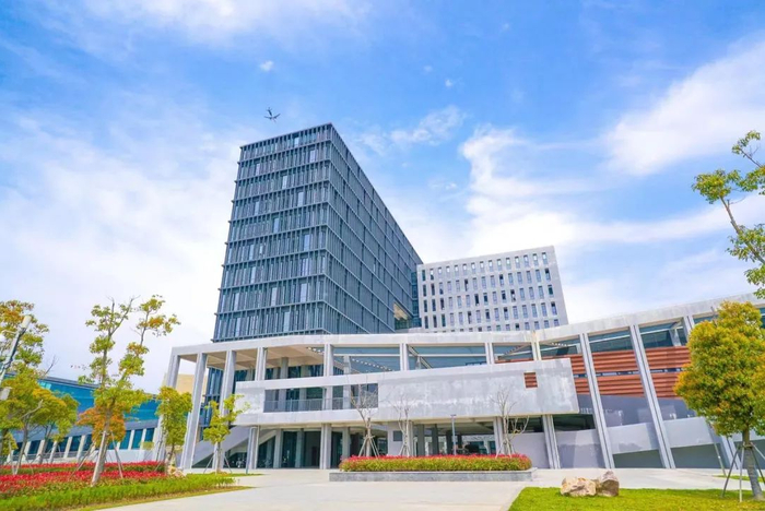 幸福温州"建设,锚定特色鲜明的高水平理工类应用型大学办学定位,以