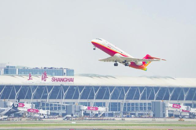 国产商用飞机完成首次加注可持续航空燃料演示飞行。受访者 供图
