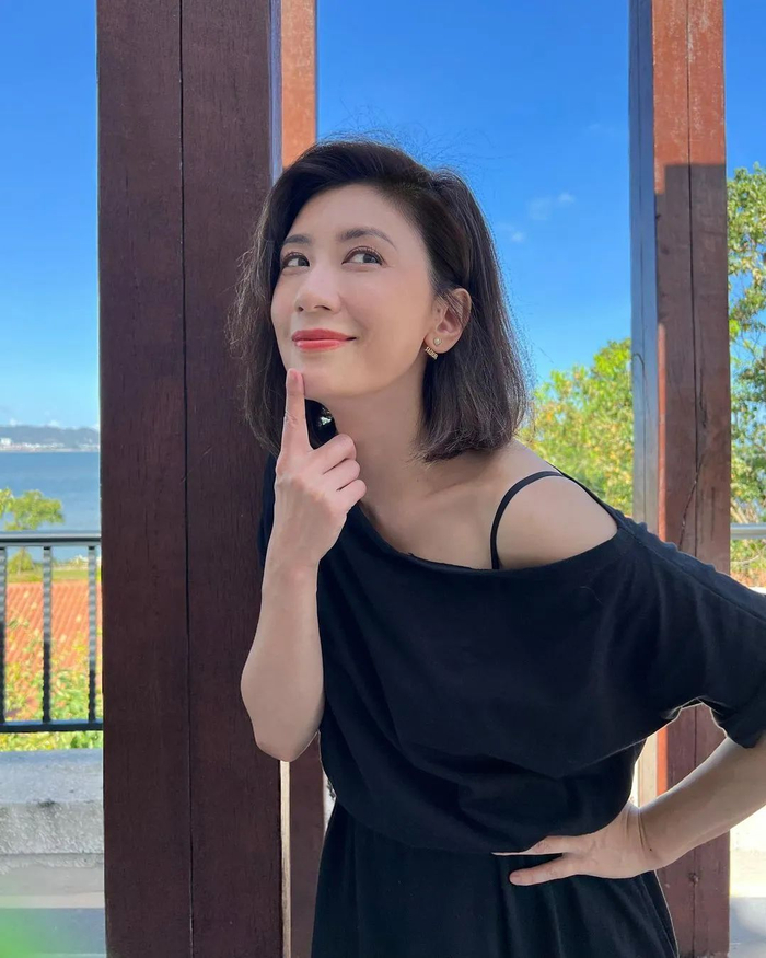 这张脸太完美|贾静雯_新浪新闻